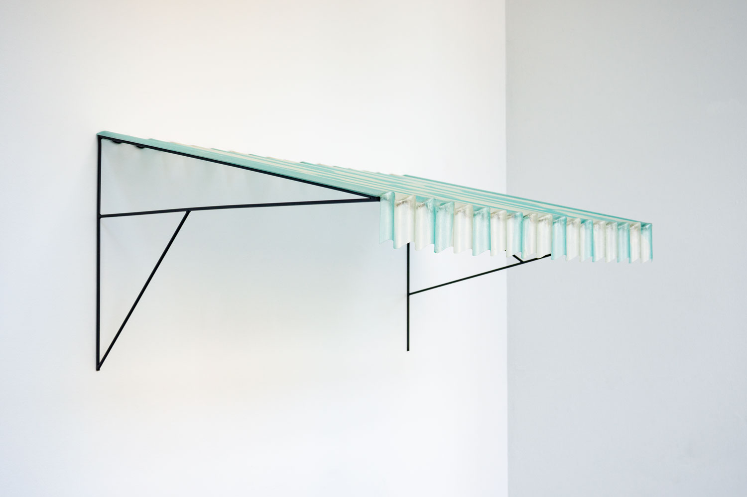 Tobias Pilz, art, kunst, Markise, 2023, steel, epoxy, textile mesh, approx. 62x131x92cm